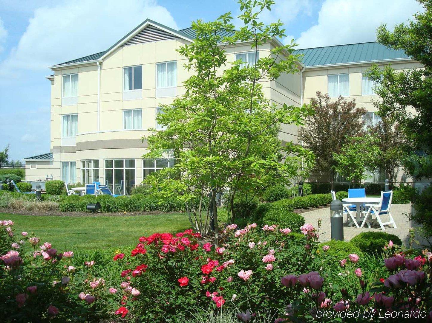 Hilton Garden Inn Louisville East Exterior foto